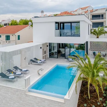 Seaside Luxury With A Swimming Pool Sutivan, Brac - 16171 빌라 *