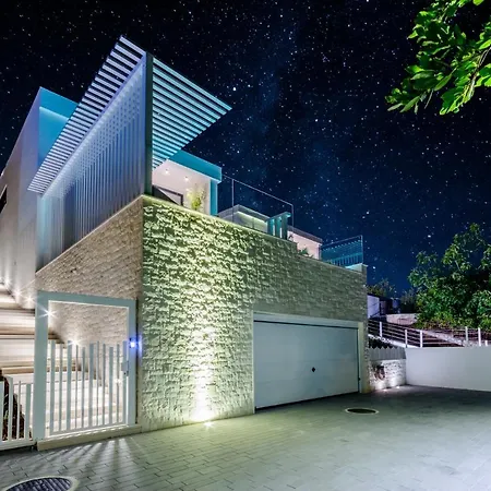 Seaside Luxury With A Swimming Pool Sutivan, Brac - 16171 ヴィラ スティヴァン